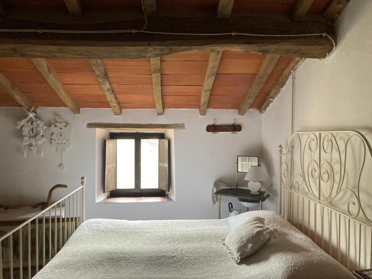 Вілла La Casina Del Prete Caprese Michelangelo Екстер'єр фото